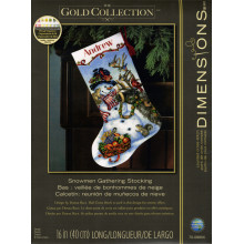 Набор для вышивания DIMENSIONS Gold Collection - Снеговик собирает сапожок, 70-08923